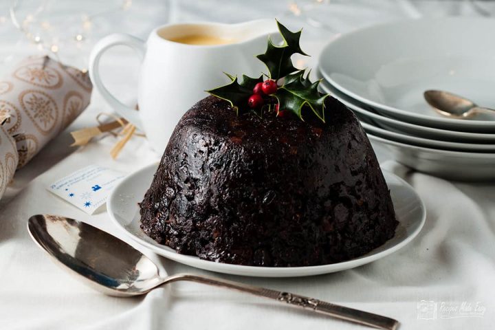 Traditional Christmas pudding | Recipes Made Easy