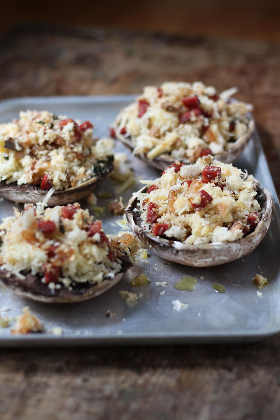 portabello-mushrooms-stuffed-with-chorizo-and-cheese-5