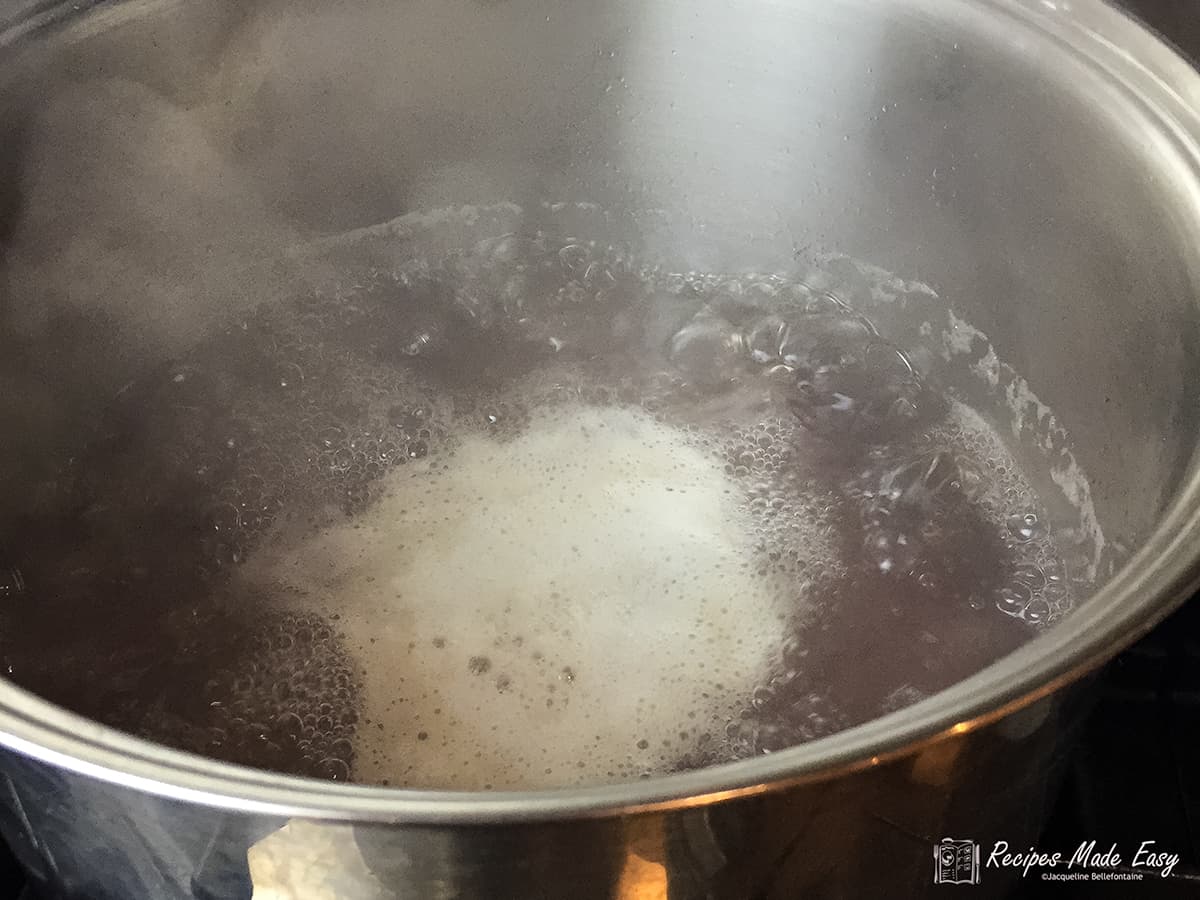 boiling jelly in pan.