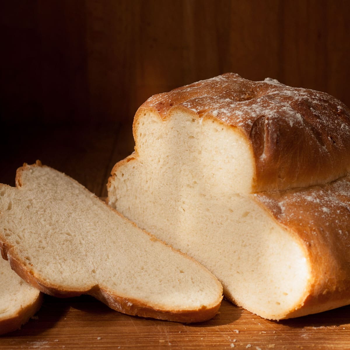 white cottage loaf sliced.